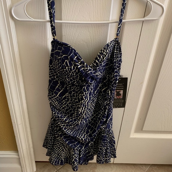 Swim suit - Picture 2 of 4